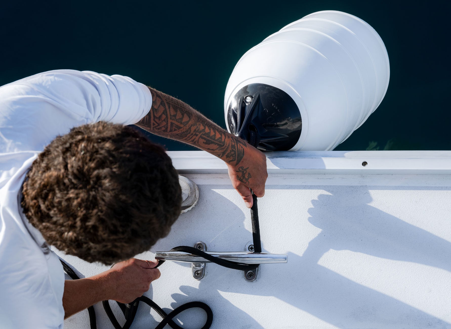 LD-Series Low Drag Buoy LD-4 Black Ropehold – Polyform US